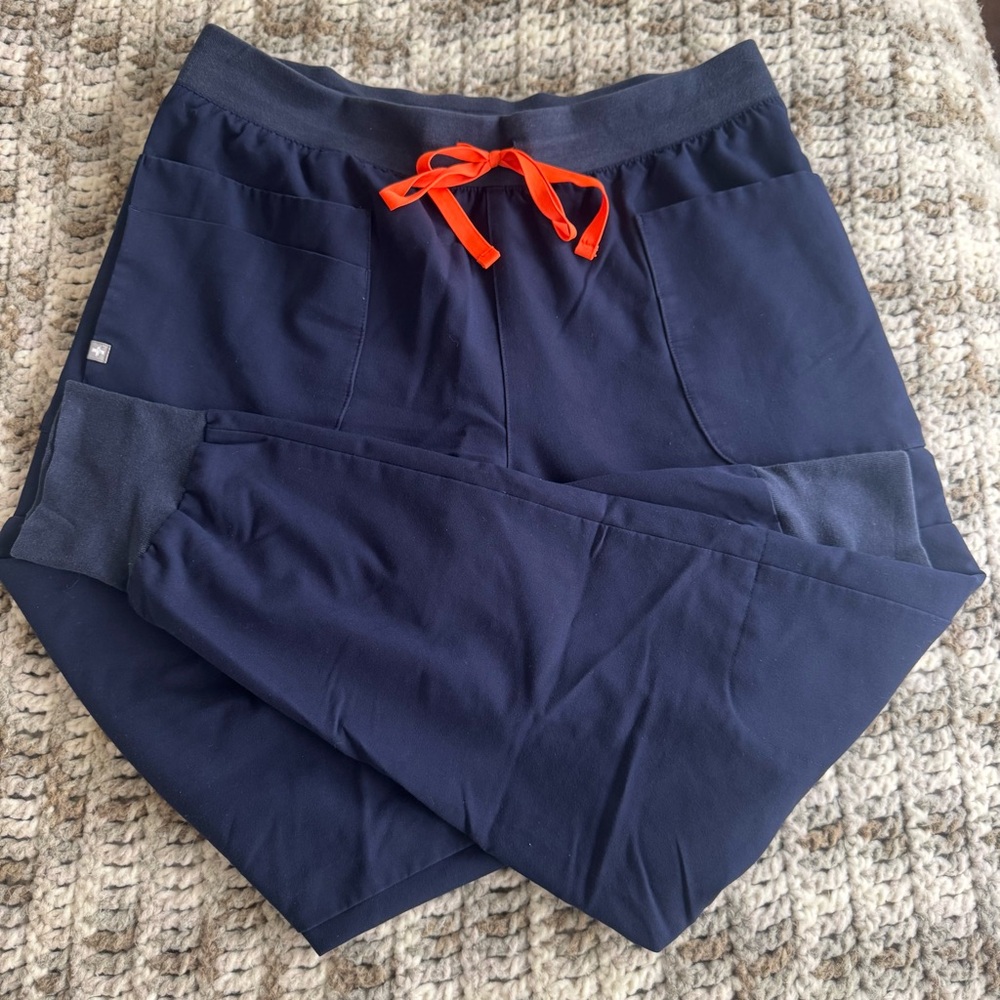 Women’s Figs Nepal Jogger Scrub Pants